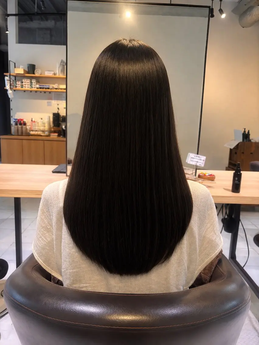 ロング 髪質改善 カット 縮毛矯正 トリートメント 尾形 百花のヘアスタイル