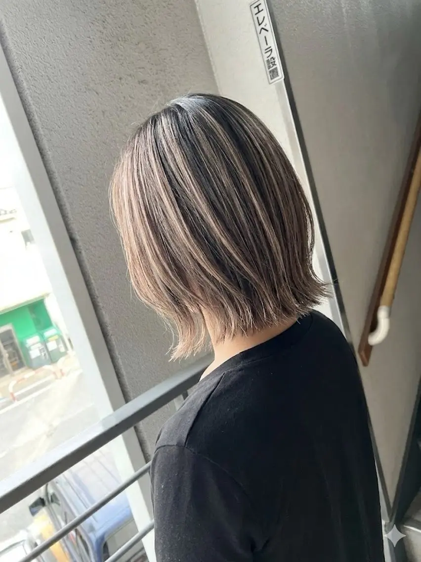 ミディアム カラー バレイヤージュ ベージュカラー グレージュ ハイライトカラー ハイライト カット ヘアカラー トリートメント Kazu .Kのヘアスタイル