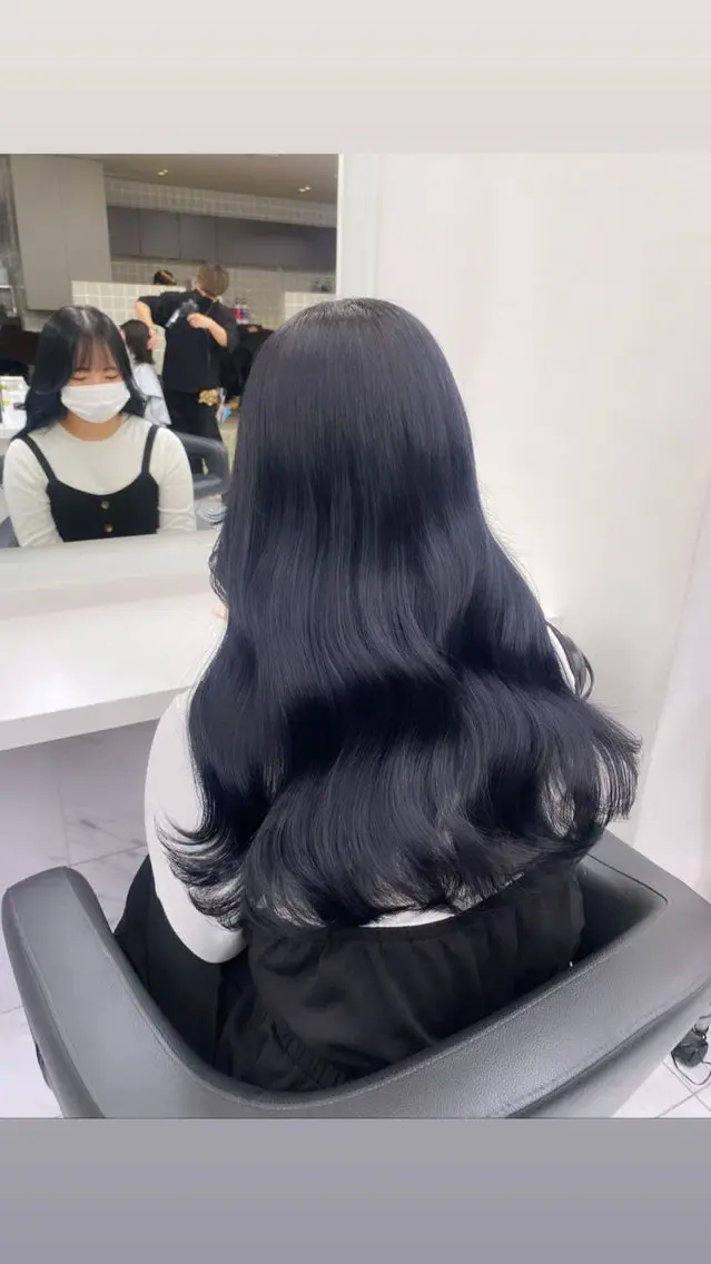 セミロング カラー ヘアアレンジ ヘアカラー 🫧モテる💗ダメー ジレスハイトーン🫧のヘアスタイル