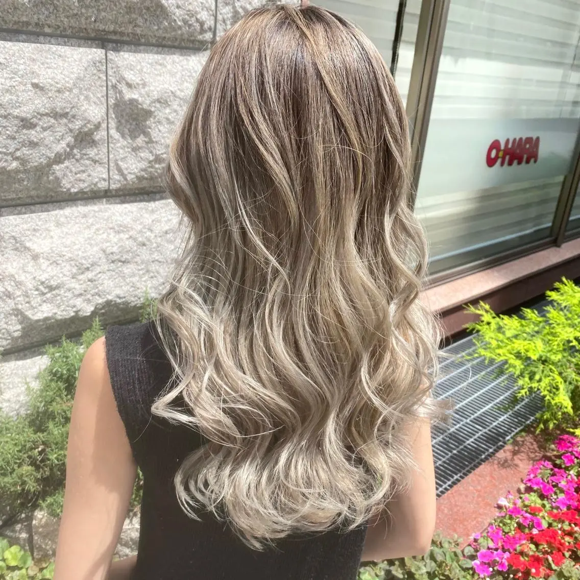 ロング カラー ヘアカラー トリートメント シールエクステ特化 ハイトーン、NANAのヘアスタイル