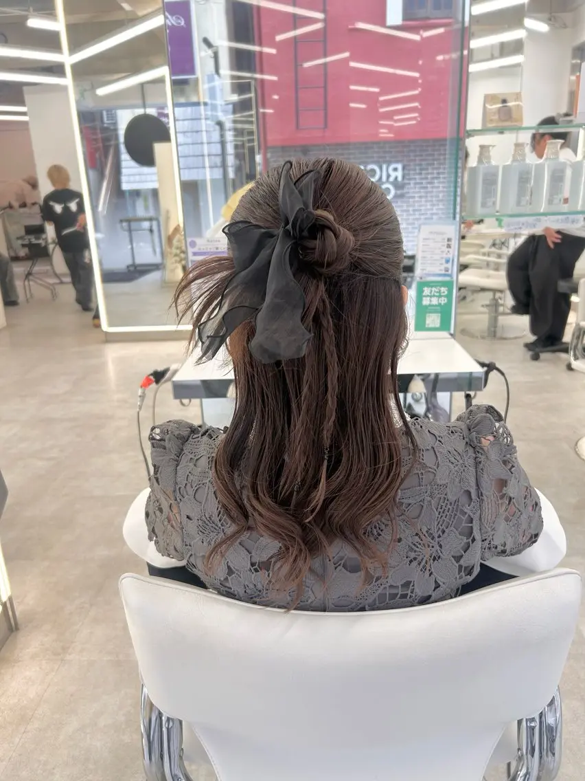 セミロング ヘアアレンジ ヘアセット 透明感カラー/ヘアア レンジ/はるか🤍のヘアスタイル