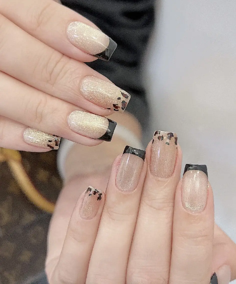 ネイル nail&eye OMI 北千住のマツエク・マツパデザイン
