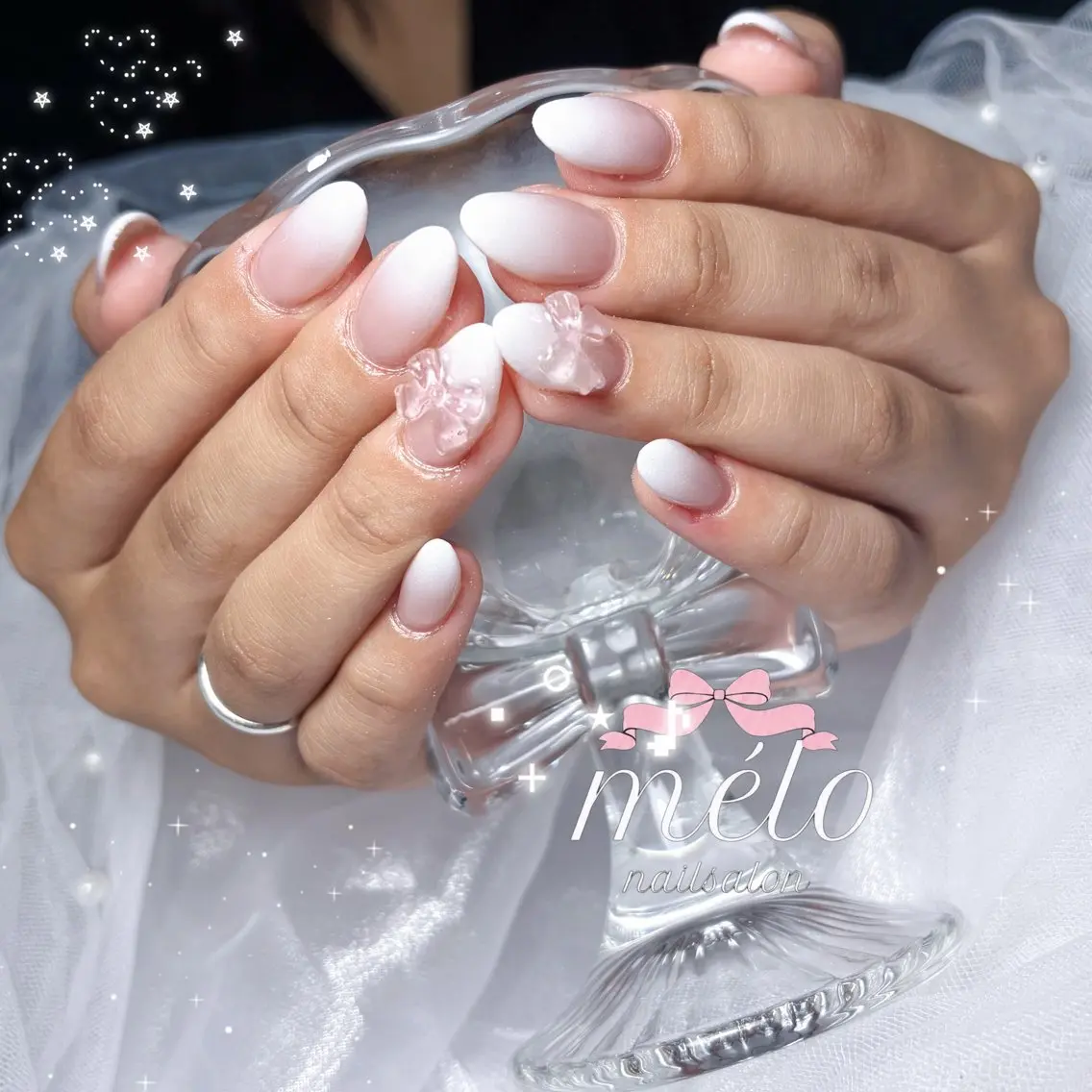ネイル ハンドネイル 𝒦𝐸𝐼𝒩𝒜 ♡のネイルデザイン