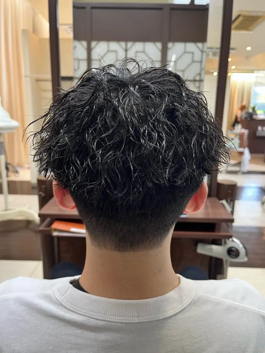 ショート パーマ メンズ マッシュ メンズパーマ ツイストスパイラルパーマ スパイラルパーマ 🧊メンズ特化🧊 高木航希のヘアスタイル