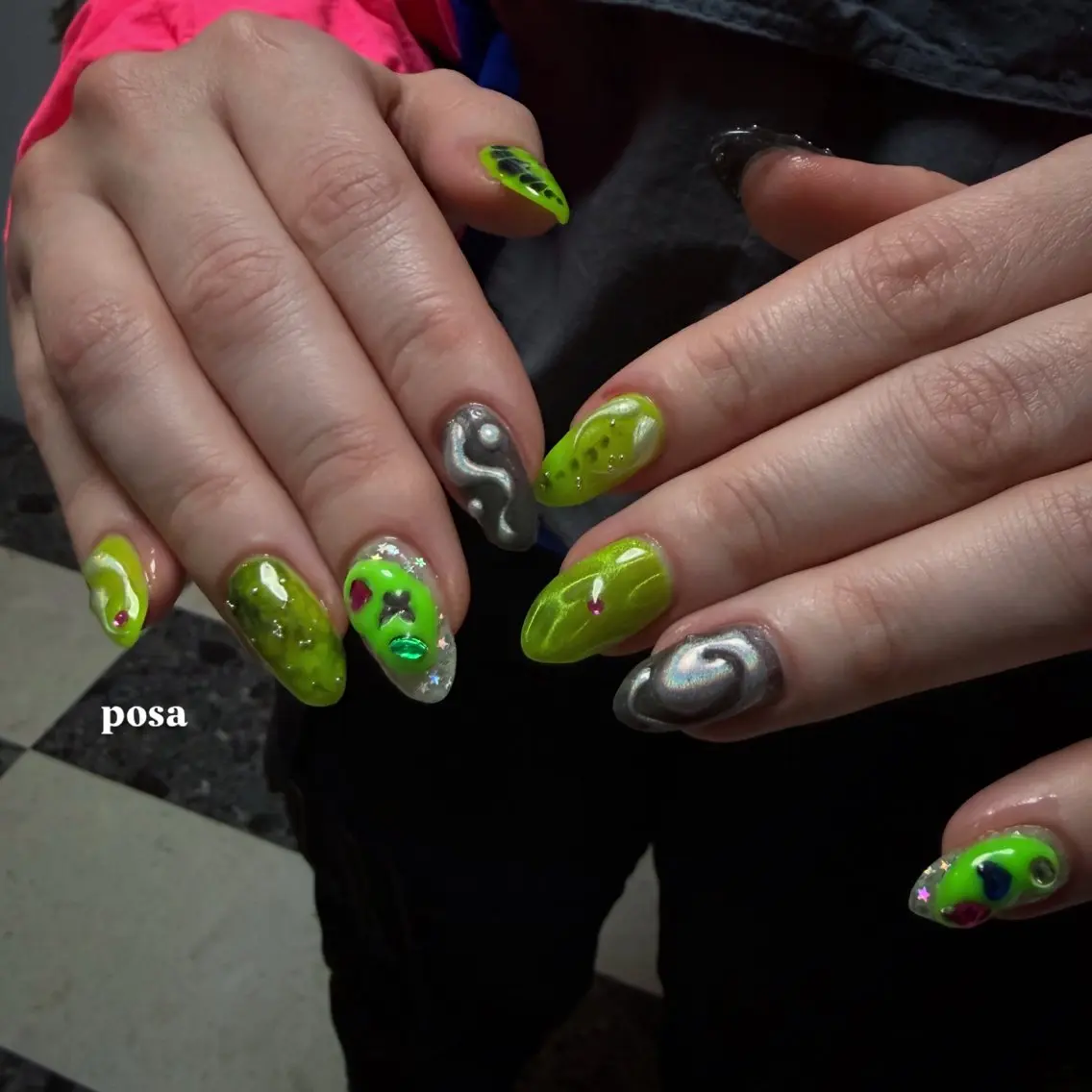 ネイル グリーン シンプルネイル ハンドネイル posa nail モエミのネイルデザイン