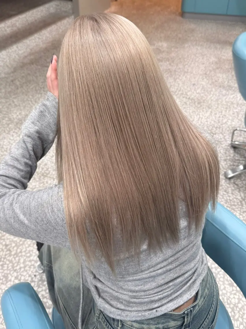 セミロング 顔周りカット 髪質改善 韓国風ヘア レイヤーカット トリートメント カット ヘアカラー トリートメント 🤍ブリーチなしカラ ー/riri🤍のヘアスタイル