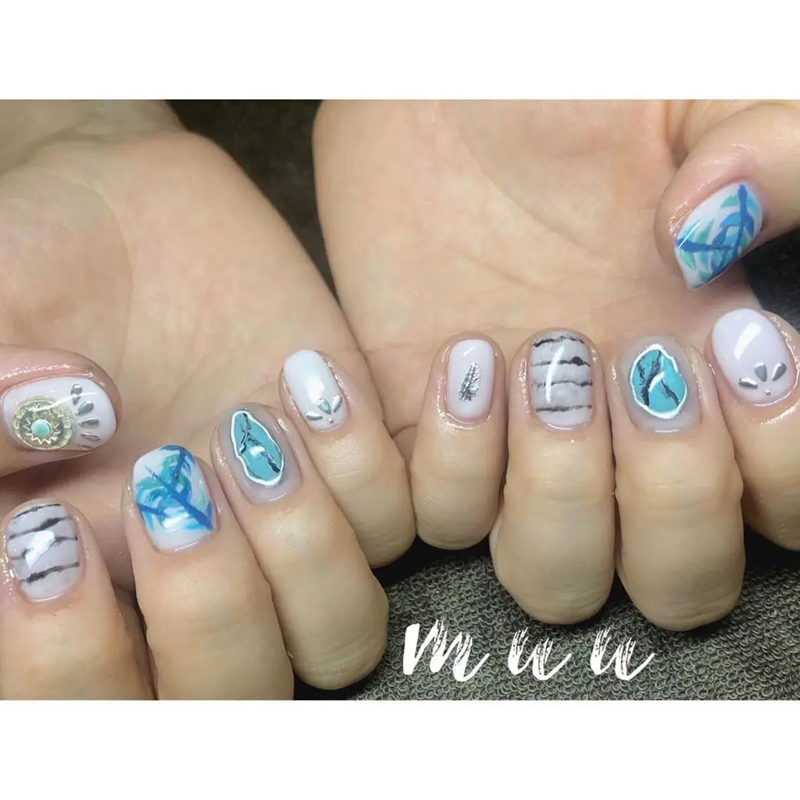 ネイル アートネイル ストーンネイル muu nailのネイルデザイン