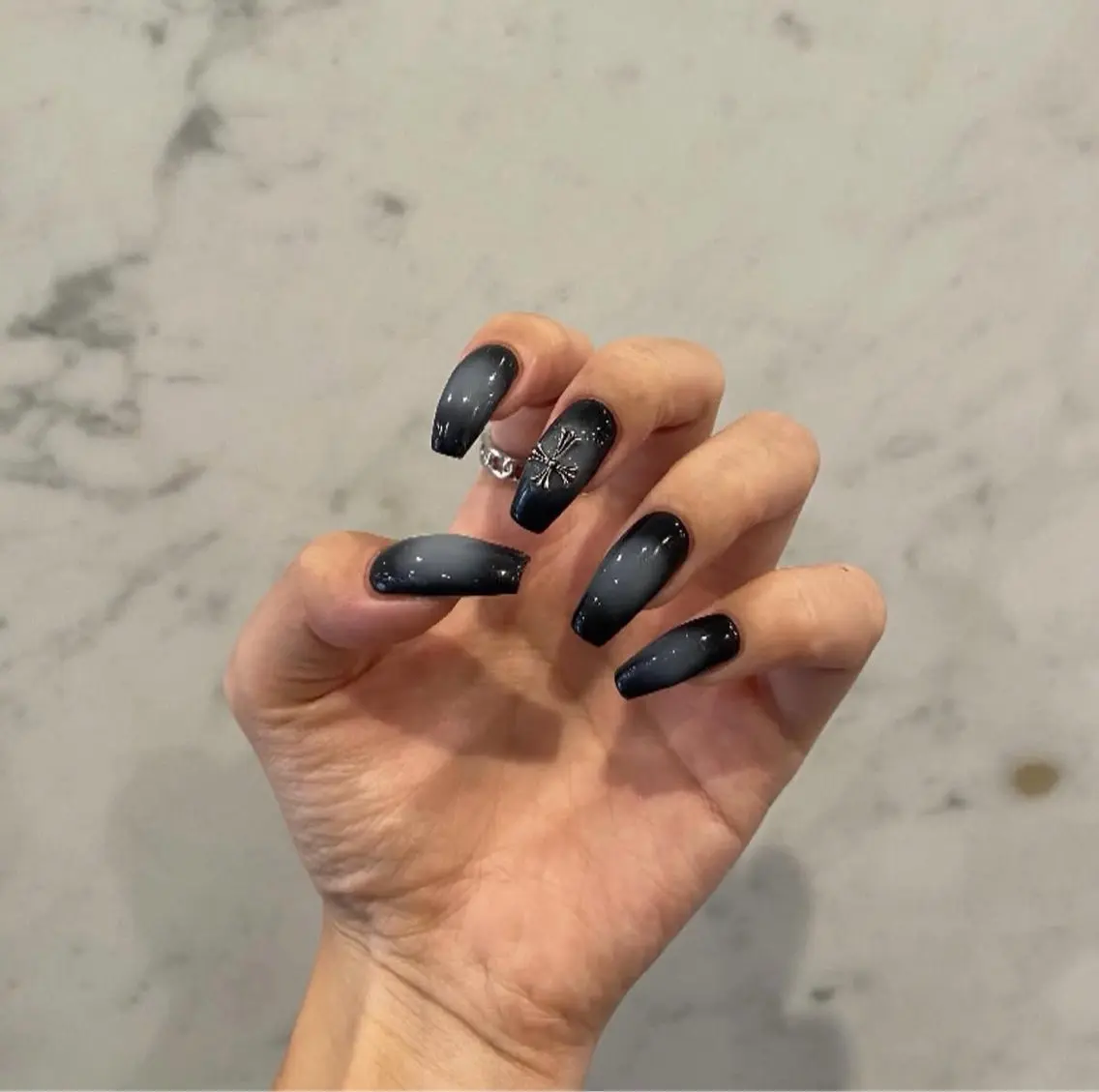 ネイル 長さ出し ジェルネイル ニュアンスネイル パラジェル スカルプネイル 藤原 綾花のネイルデザイン