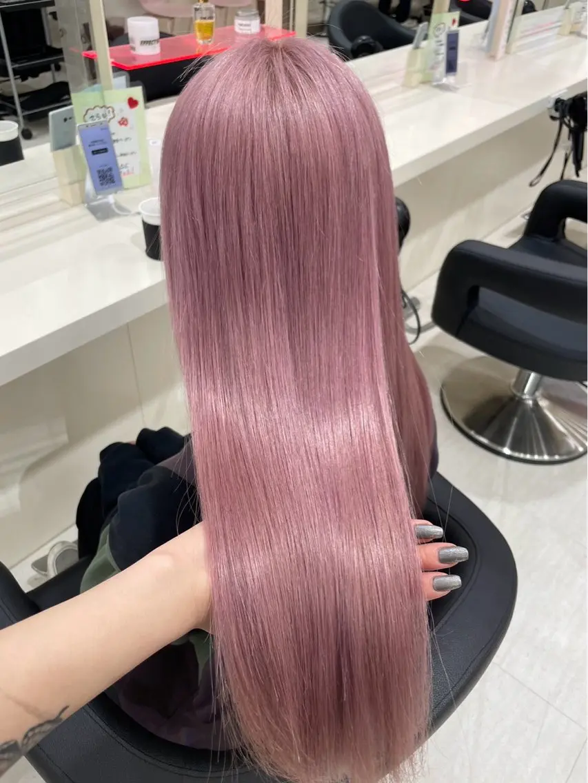 ロング カラー ヘアアレンジ 韓国レイヤー&ピンク 艶髪🩶maikoのヘアスタイル