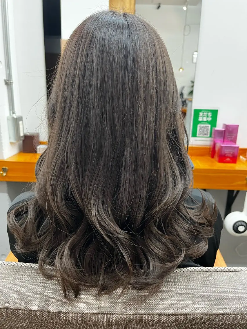 セミロング SHIINA 香椎宮前店のヘアスタイル
