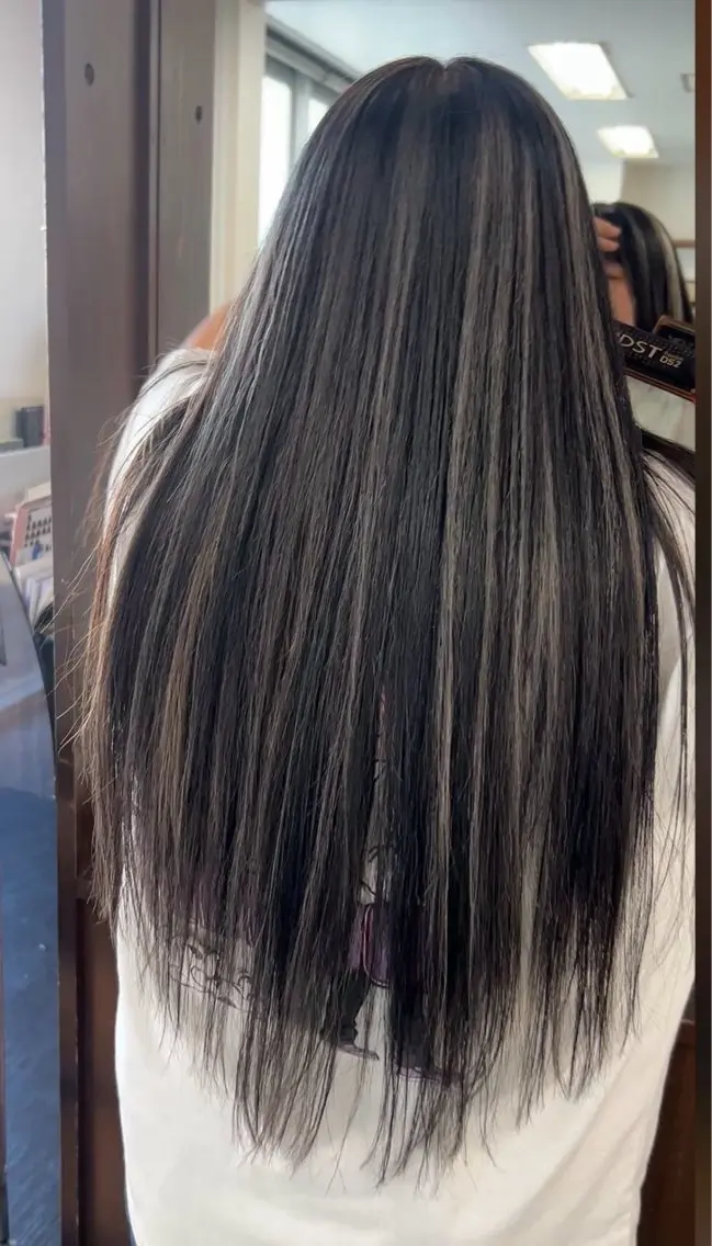 ロング ハイライト 桝田 友美のヘアスタイル