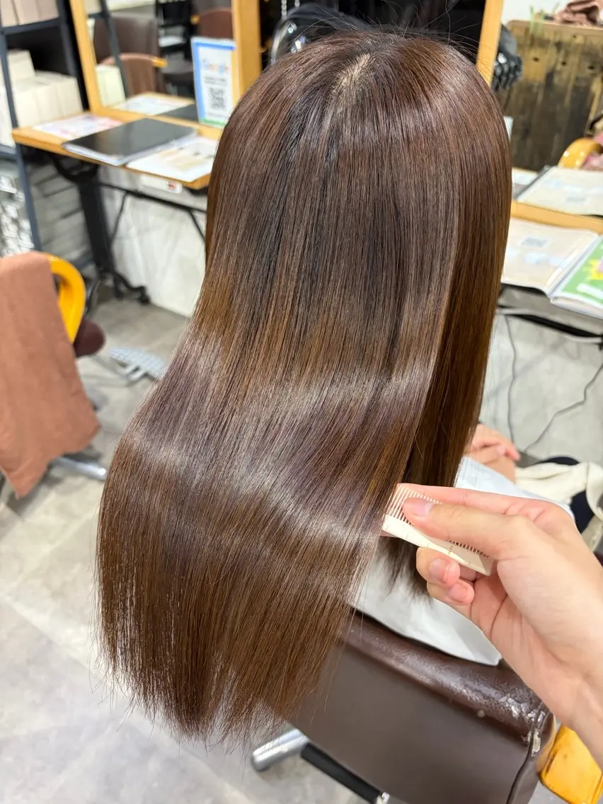 セミロング 縮毛矯正 ⭐️U-topia ⭐️和泉田 りさ⭐️のヘアスタイル
