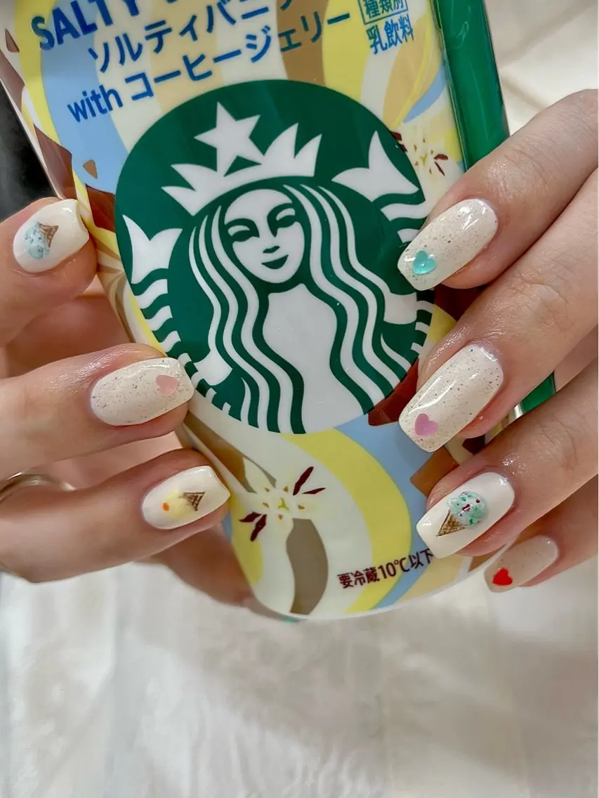 ネイル ハンドネイル フットネイル Nailsalon Fave/Rinaのネイルデザイン