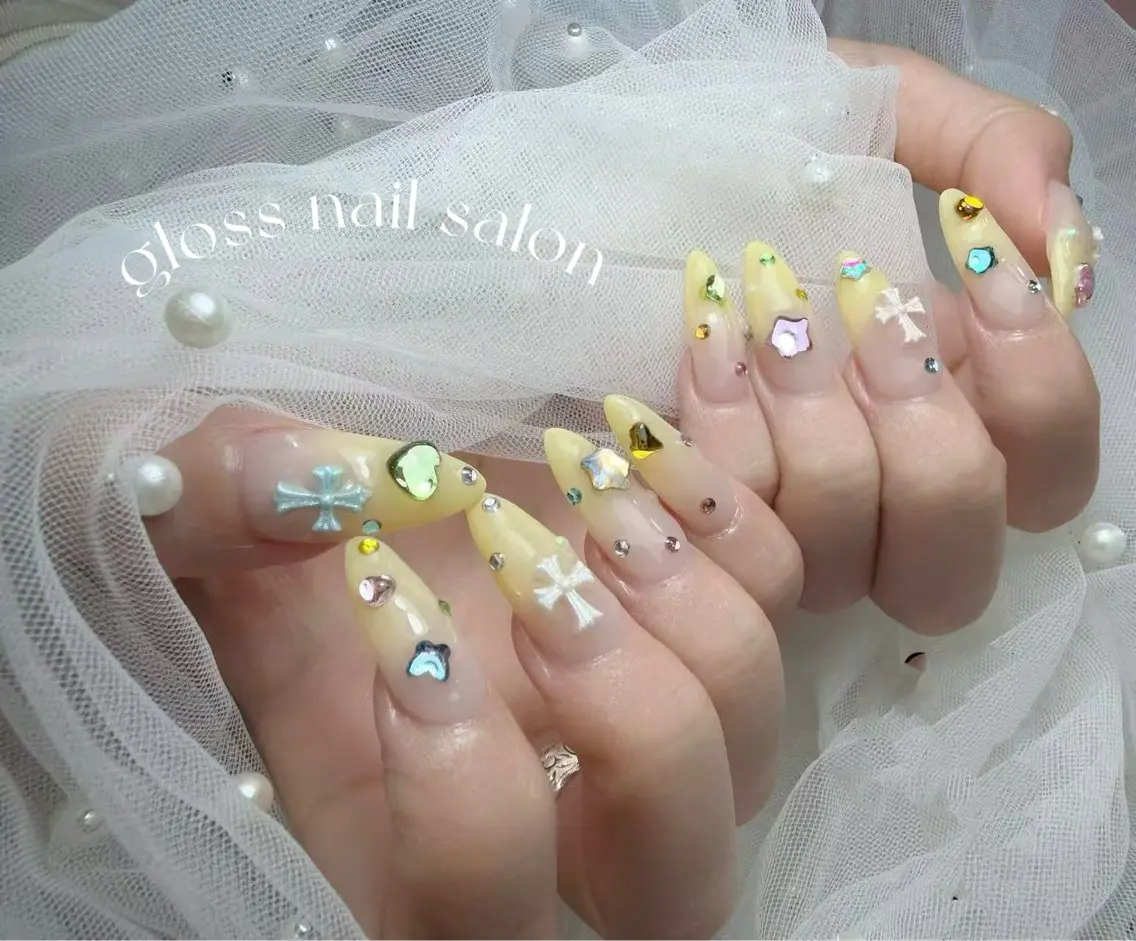 ネイル ハンドネイル ゆり🌷 gloss nailのネイルデザイン
