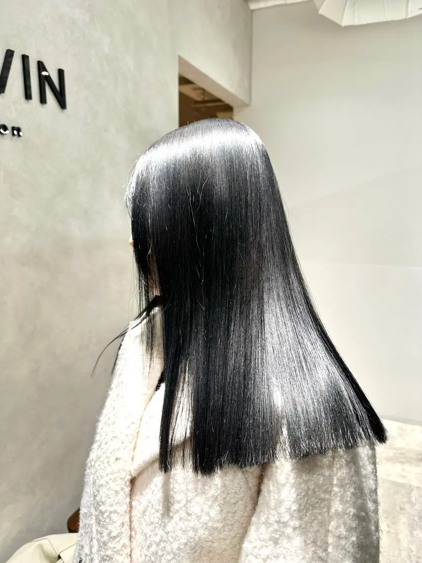 ロング カラー パーマ ヘアアレンジ 髪質改善 縮毛矯正 トリートメント ストレートパーマ 縮毛矯正 トリートメント 縮毛矯正/髪質改善/ ブリーチ毛/木元渓太のヘアスタイル