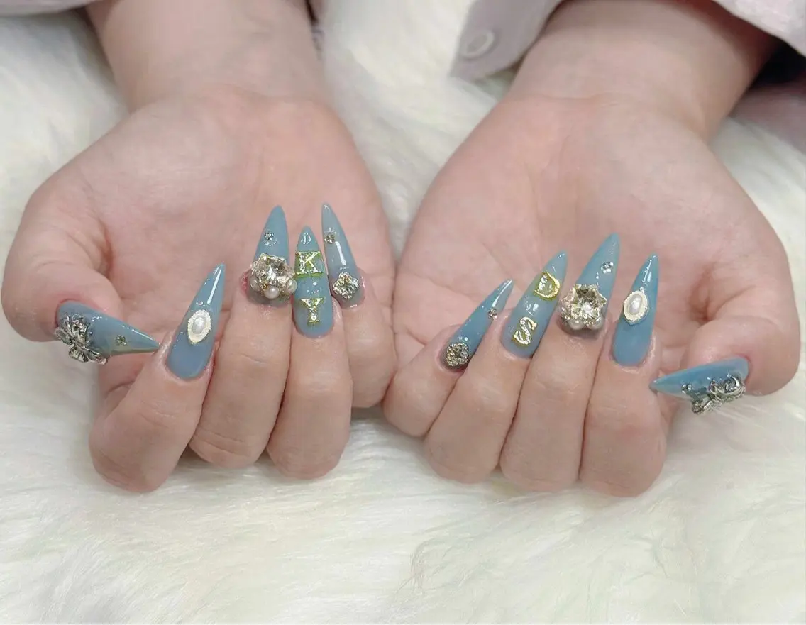 ネイル オーロラネイル チークネイル フットネイル フレンチネイル ジェルネイル ハンドネイル Nichi Nailsのネイルデザイン