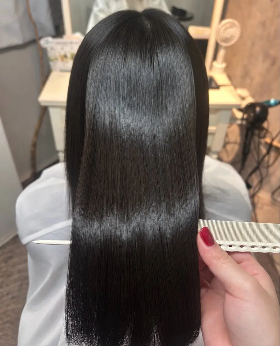 セミロング 縮毛矯正 🦋ゆな 髪質改善/ カラーモデル募集🦋のヘアスタイル