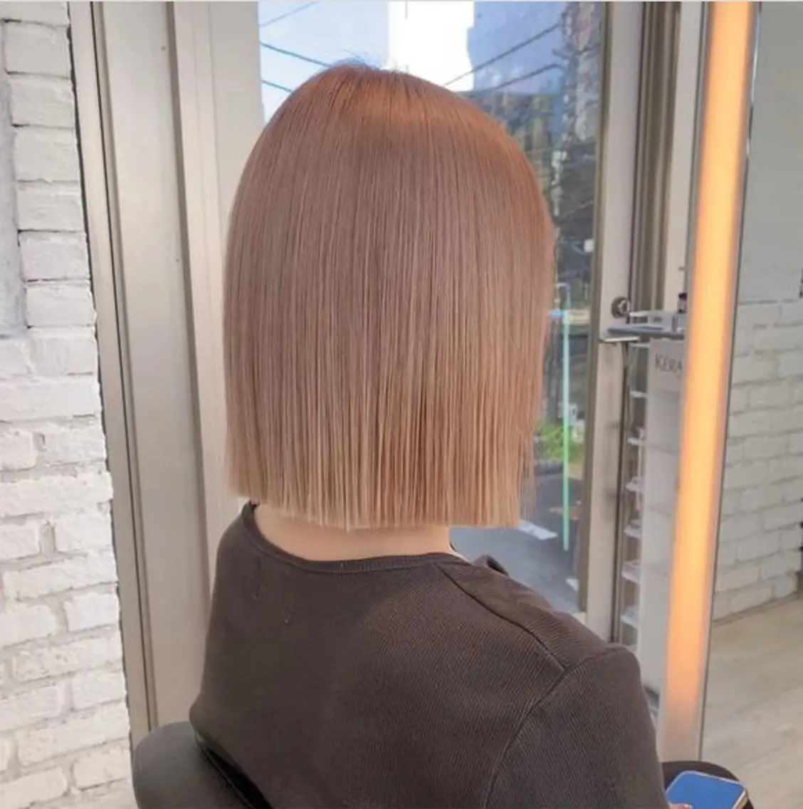 ショート カラー ベージュカラー ハイトーンカラー ミルクティーベージュ ボブ ヘアカラー トリートメント ブリーチ/髪質改善/ ハイトーン/暖色のヘアスタイル