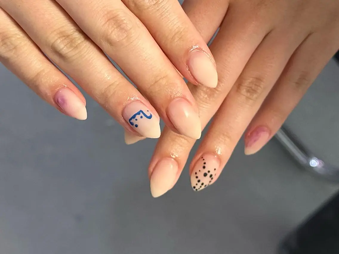 ネイル 渋谷T&B りお ロング無制限中💫のネイルデザイン