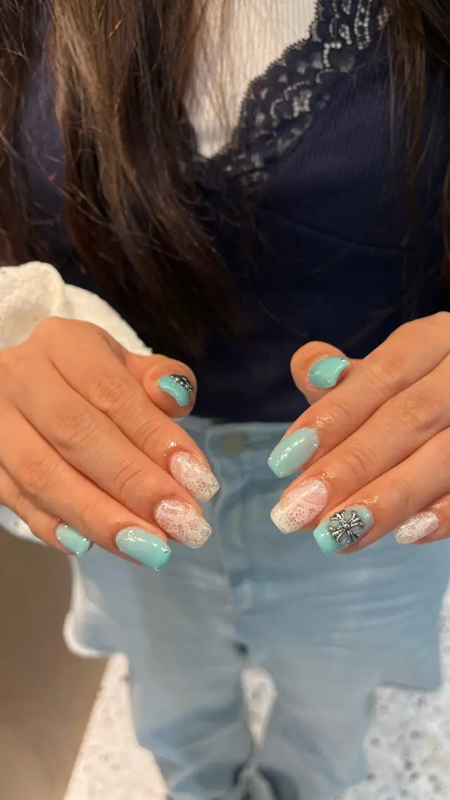ネイル ハンドネイル 𝗮𝘆𝗮𝗸𝗮 📍新宿ネイリストのネイルデザイン