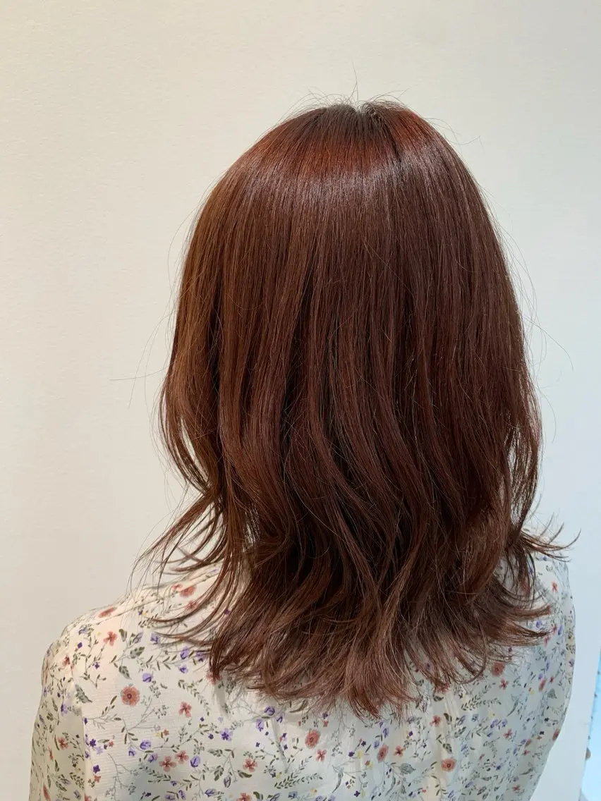 ミディアム レイヤーカット カット 吉田 詩穂のヘアスタイル