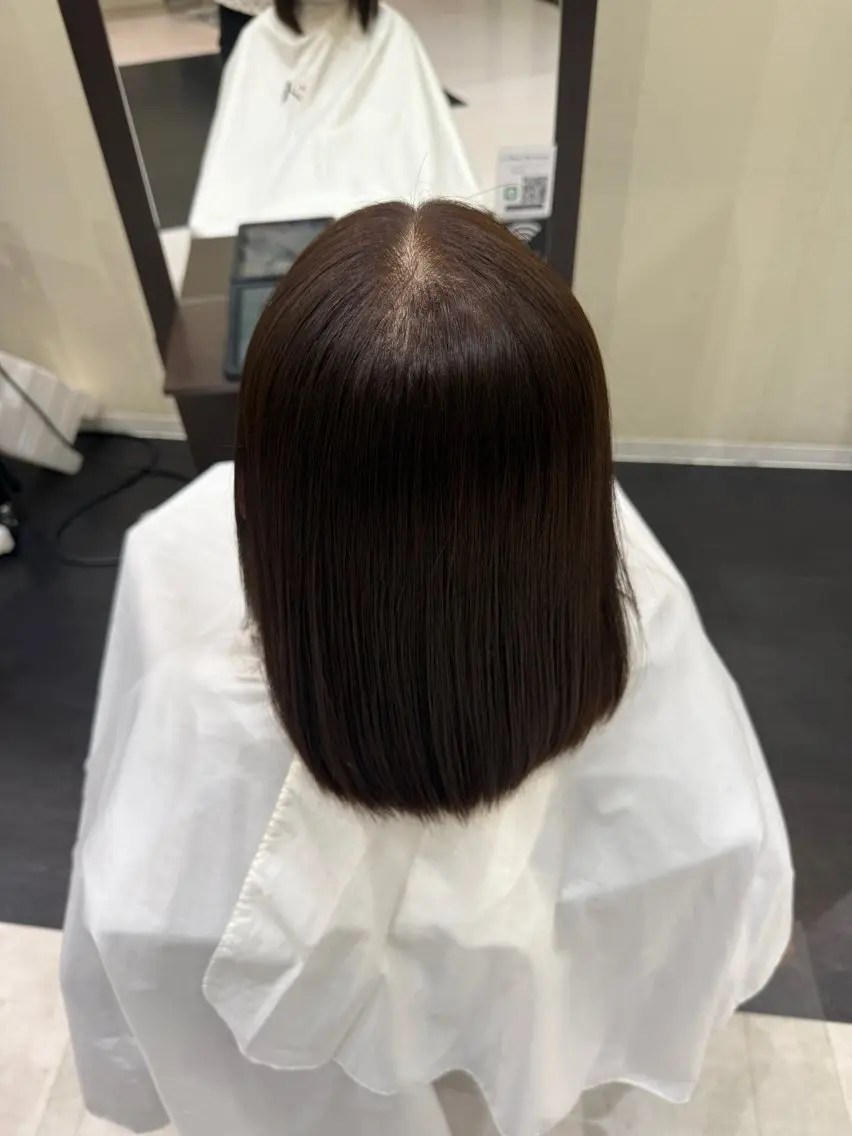 ミディアム カラー 寺山 実来のヘアスタイル