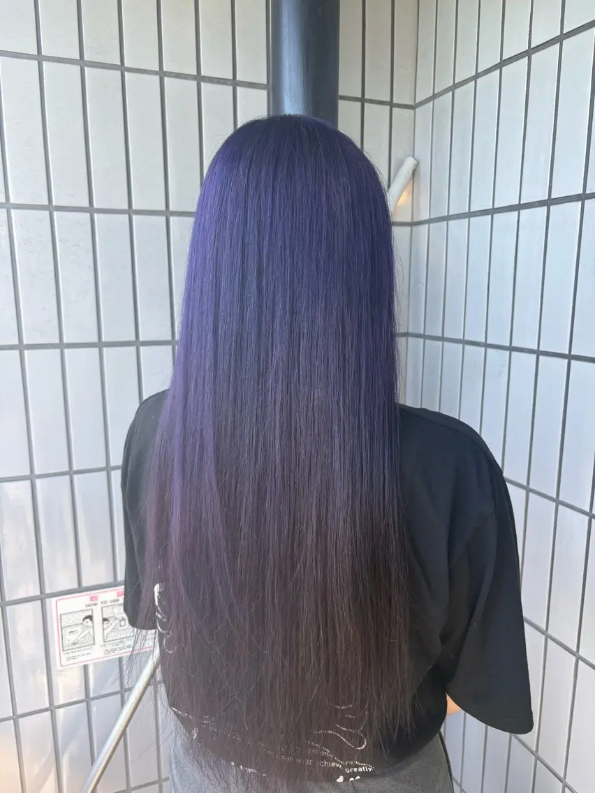 ロング カラー アッシュ ベージュカラー ブリーチ カシス 透明感カラー ヘアカラー トリートメント ナチュラルカラー/ ハイトーン AMIのヘアスタイル