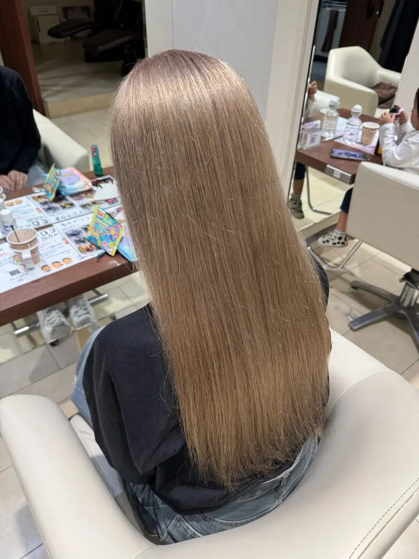 【ご新規様限定】🔶カラー＋ハイライト🔶＋内部補修トリートメント付きの写真