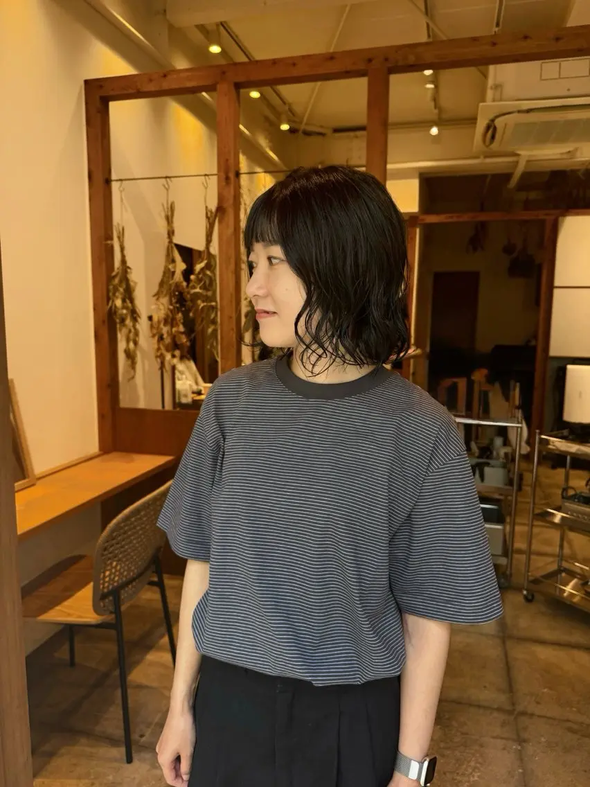 ミディアム カラー ラベンダーカラー カット ヘアカラー トリートメント ENIF 大島 芽生のヘアスタイル