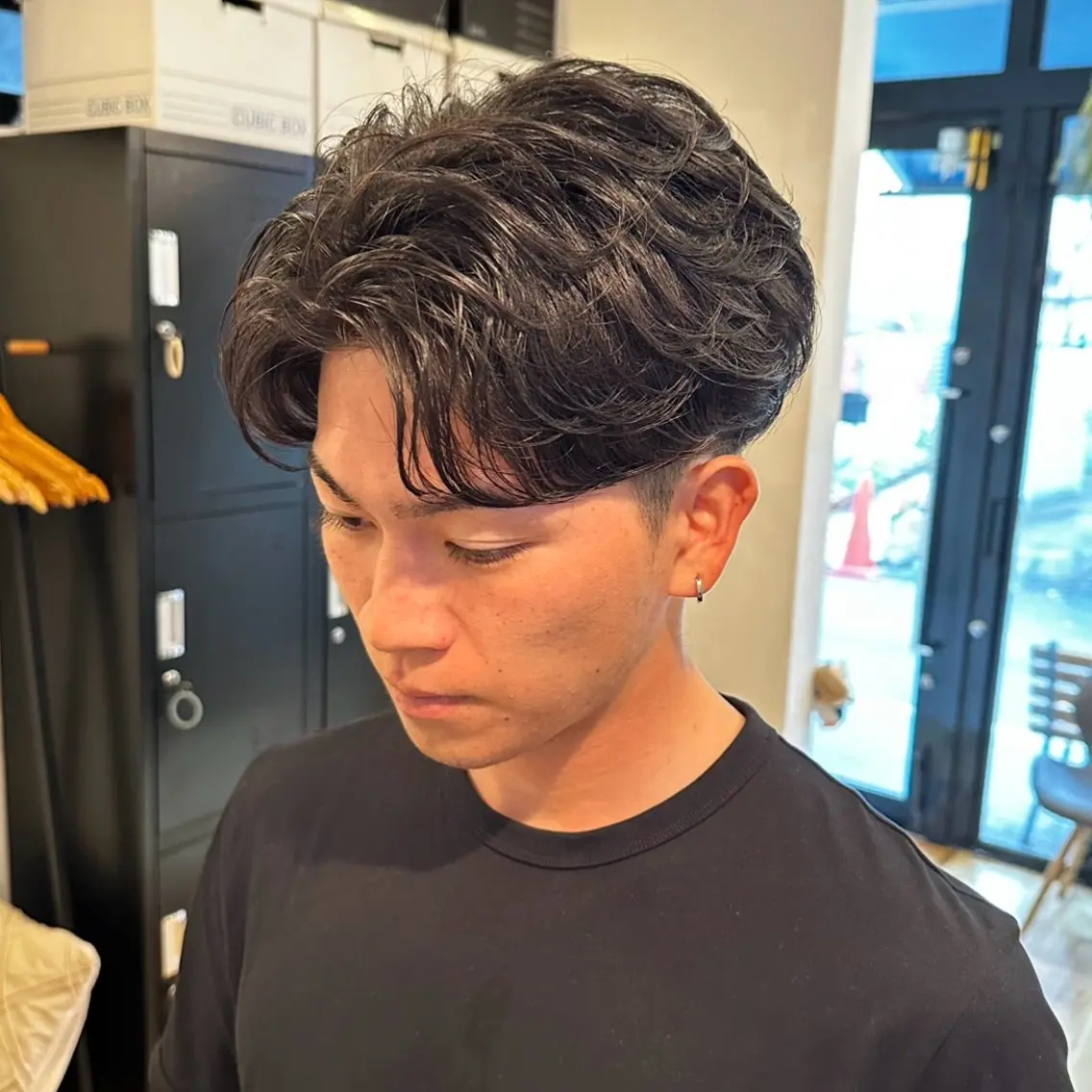 ショート パーマ メンズ ビジネス センターパート フェザーパーマ メンズ就活ヘア メンズパーマ カット パーマ トリートメント 【メンズヘア】 原宿/Kasumiのヘアスタイル