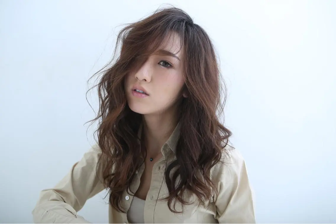 ロング 坪井 彰吾のヘアスタイル