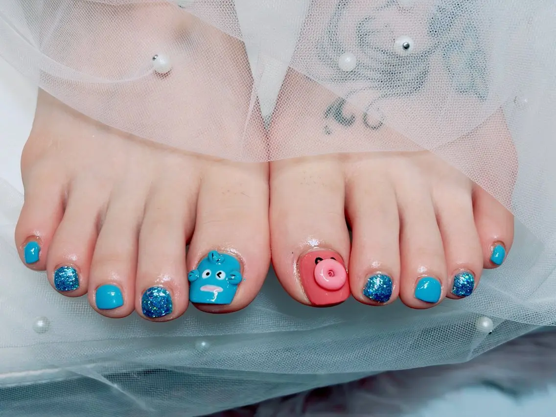 ネイル アートネイル オーロラネイル チークネイル 長さ出し フットネイル フットネイル Chan nailsのネイルデザイン