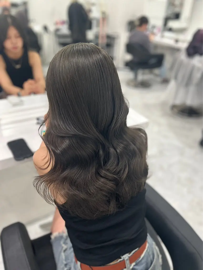 セミロング カラー カット ヘアカラー トリートメント ヘアセット Kawahara WATARUのヘアスタイル