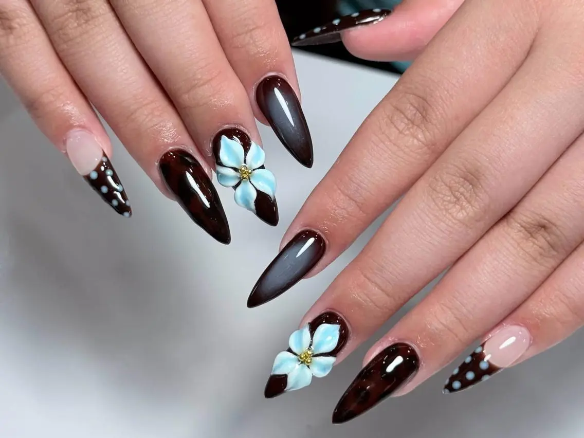 ネイル オーロラネイル 長さ出し フットネイル フレンチネイル ジェルネイル Yuu🎀 Belle Nailのネイルデザイン