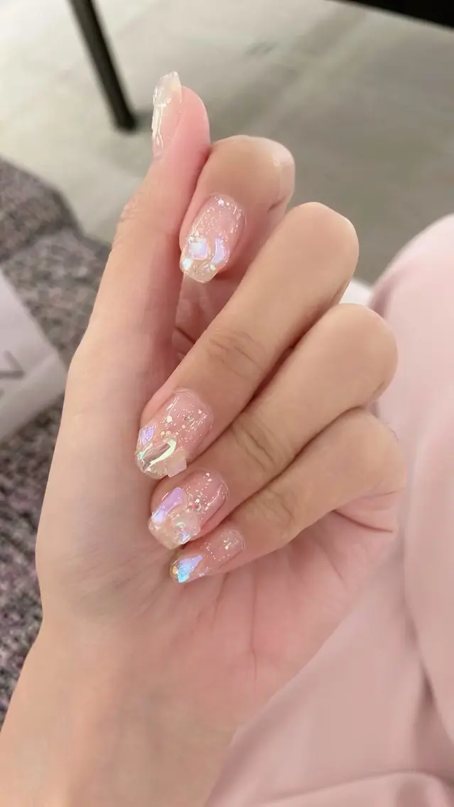 ネイル 小澤 梨奈のネイルデザイン