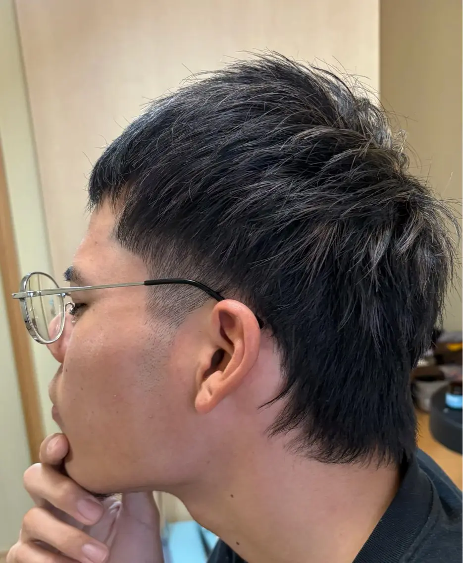 ショート メンズ フェードカット マレットヘア 松﨑 香生のヘアスタイル