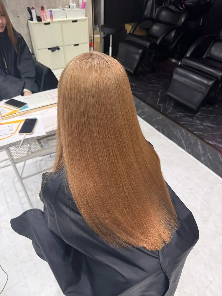 セミロング カラー ベージュカラー ブリーチ ブロンド ピンクカラー ヘアカラー 【🥀履歴修正🥀】 ハイトーン職人/拓真のヘアスタイル