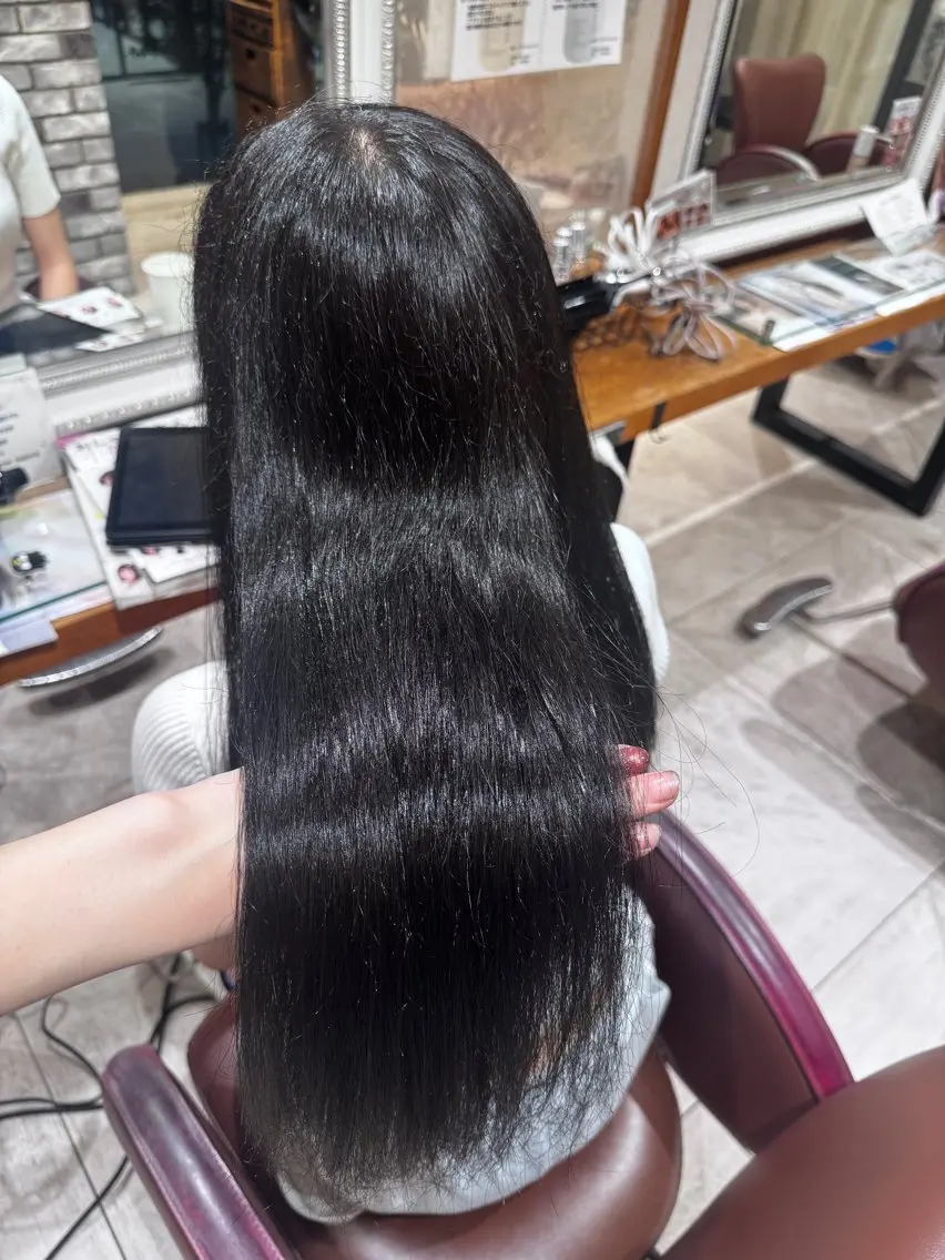 カラー 三留 愛未のヘアスタイル