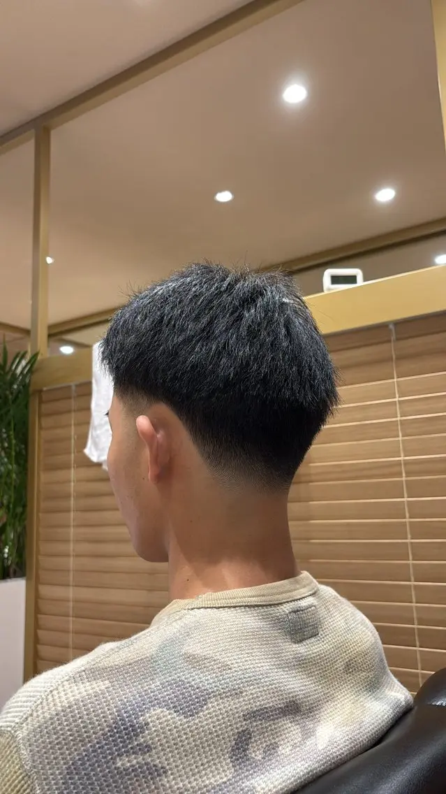 ショート 加藤 颯のヘアスタイル