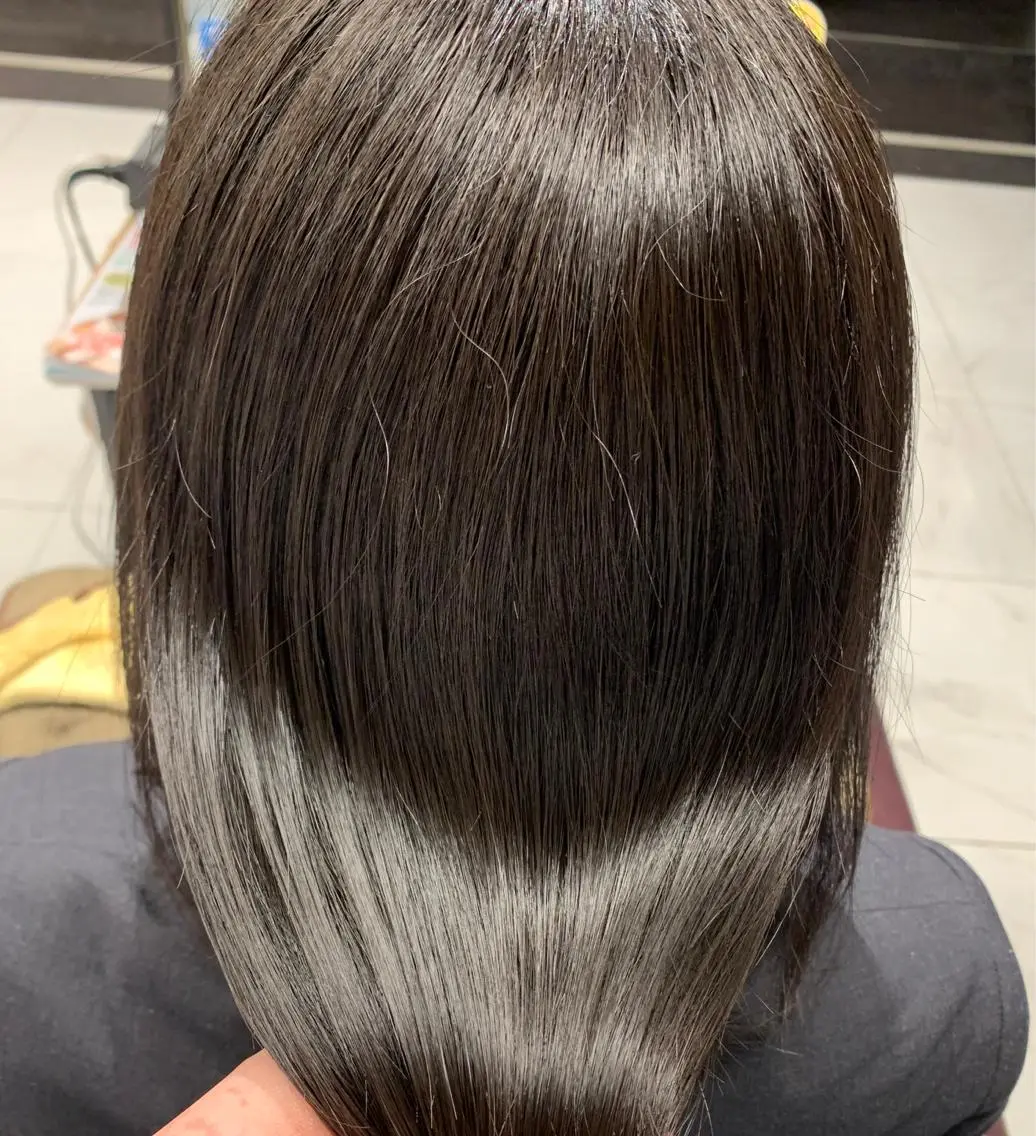 セミロング トリートメント 梅本 有希のヘアスタイル