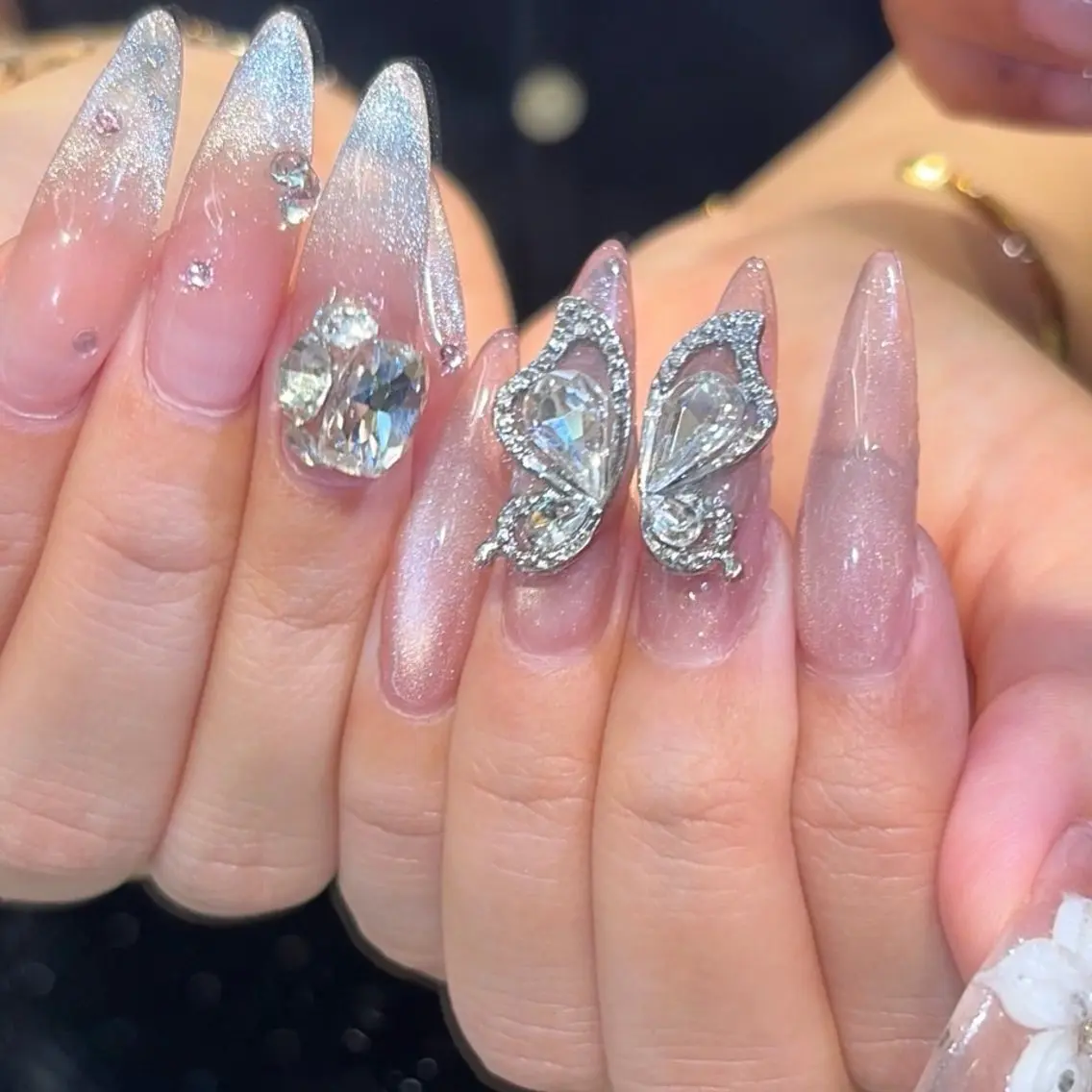 ネイル ロングネイル 持ち込み ハンドネイル hitomi 🎀所沢ネイルサロンのネイルデザイン