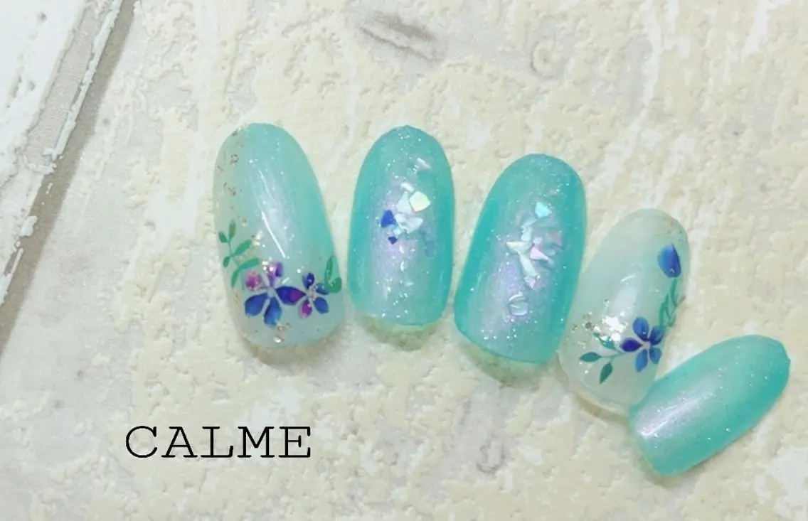 ネイル CALME ♡のネイルデザイン