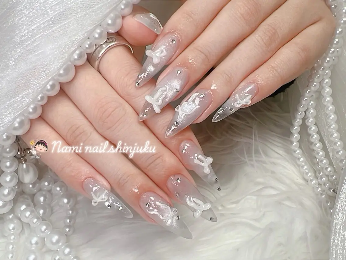 ネイル 長さ出し ガーリー 韓国ネイル ロングネイル 持ち込み ハンドネイル Nami nail salonのネイルデザイン