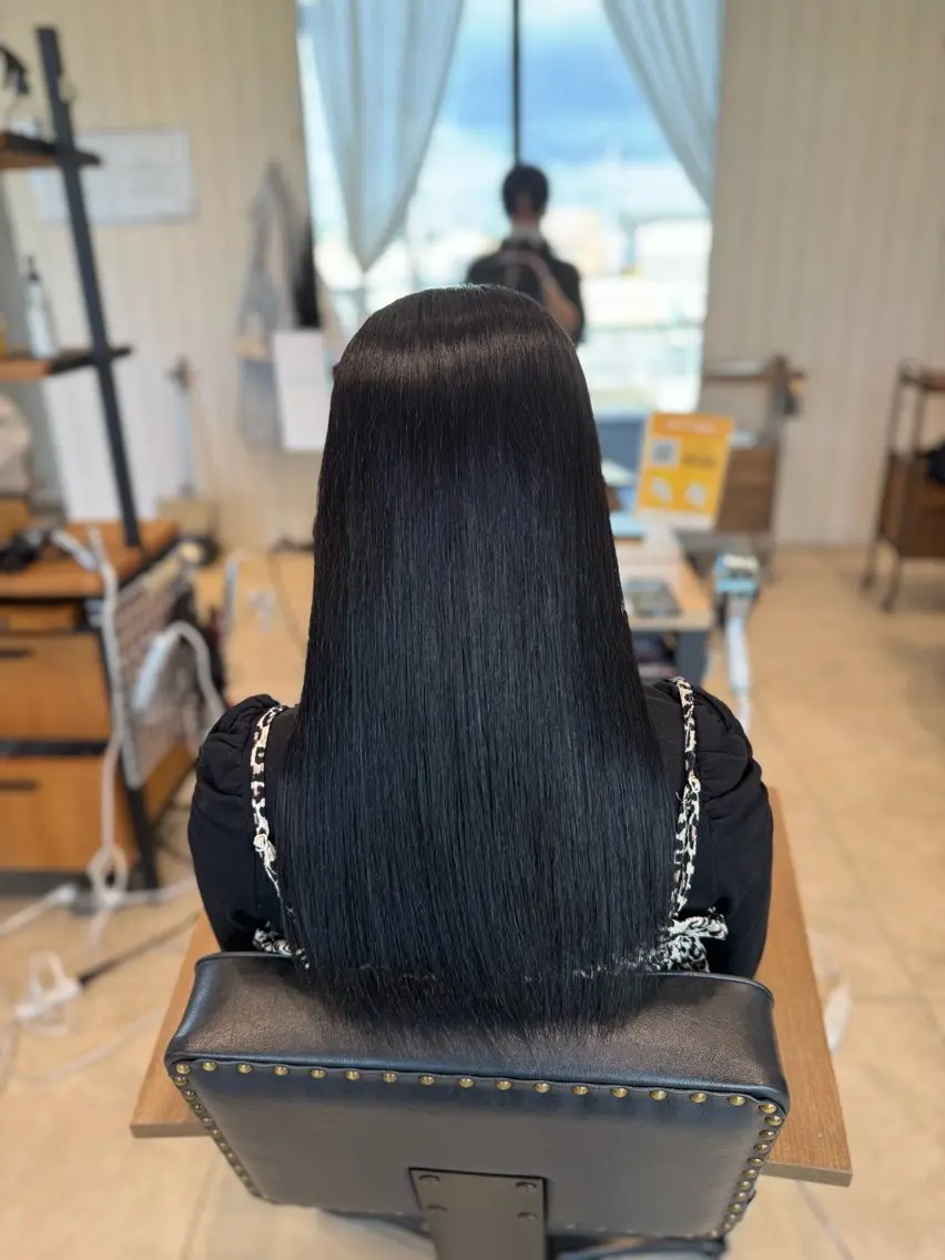 ロング メンズストレート⭐️ 髪質改善カラー⭐️のヘアスタイル