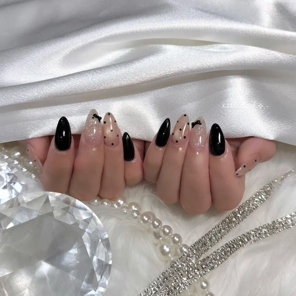ネイル ハンドネイル 𝑆𝐸𝑅𝐴♡ 大人ギャル ワンホンのネイルデザイン