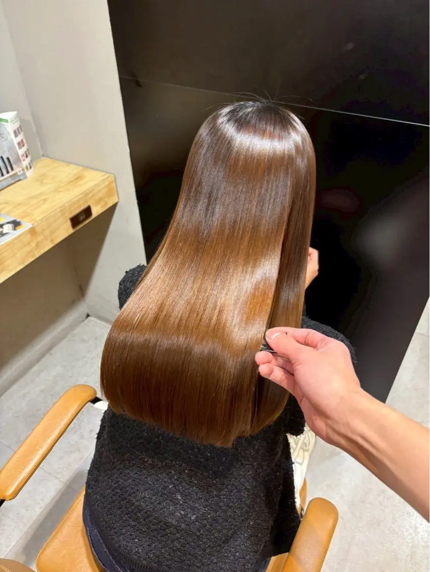 セミロング カラー ヘアカラー 縮毛矯正 ioe元町 yukaのヘアスタイル