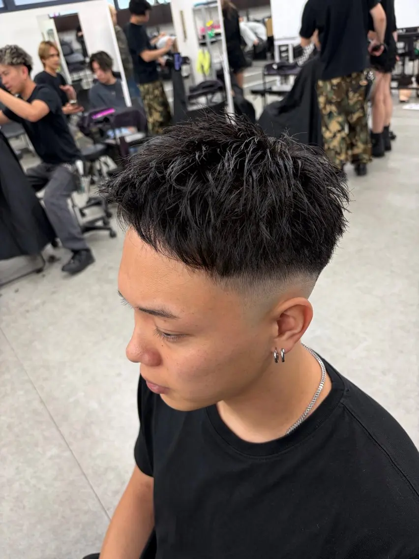 ショート メンズ フェードカット スキンフェード カット メンズパーマカット 達人/涼のヘアスタイル