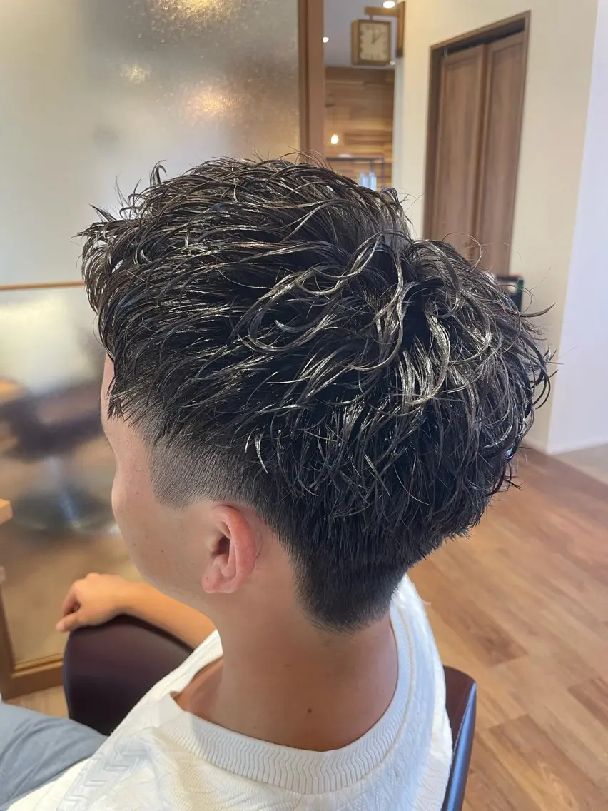 パーマ メンズ メンズパーマ スパイキーショート 古山 幹太のヘアスタイル