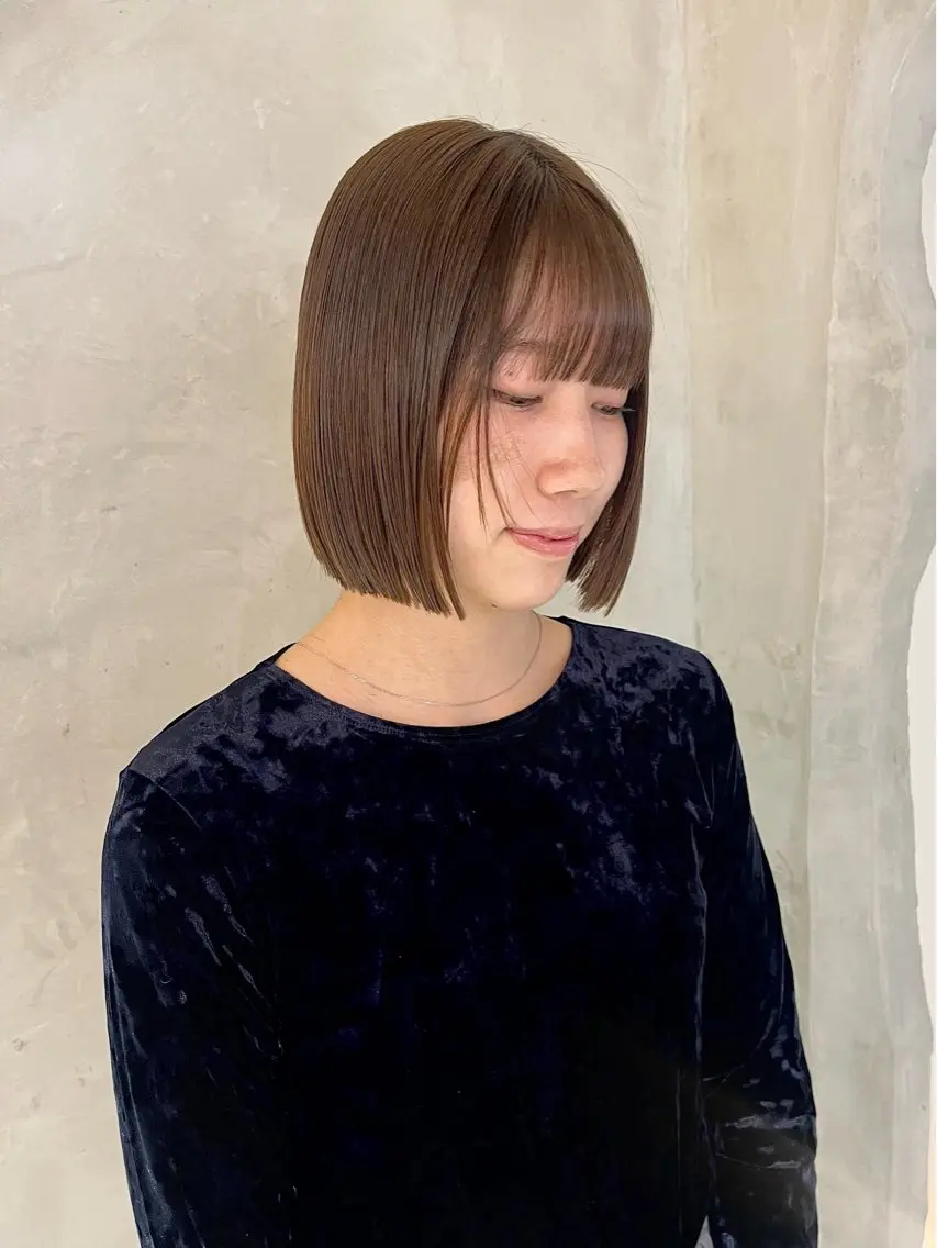 ミディアム カット トリートメント 切りっぱなしボブ/ 艶カラー/綾莉のヘアスタイル
