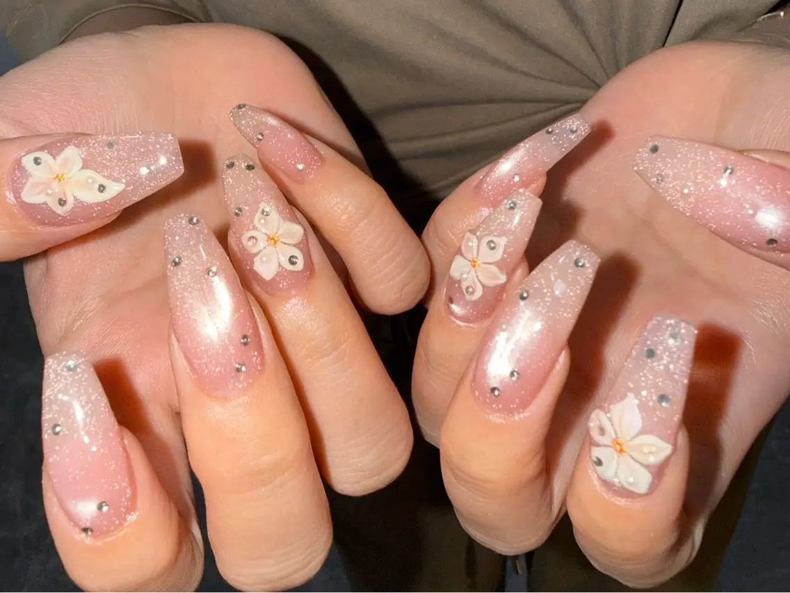 ネイル マグネットネイル ハンドネイル 💅🏽 SHIORI🌙のネイルデザイン